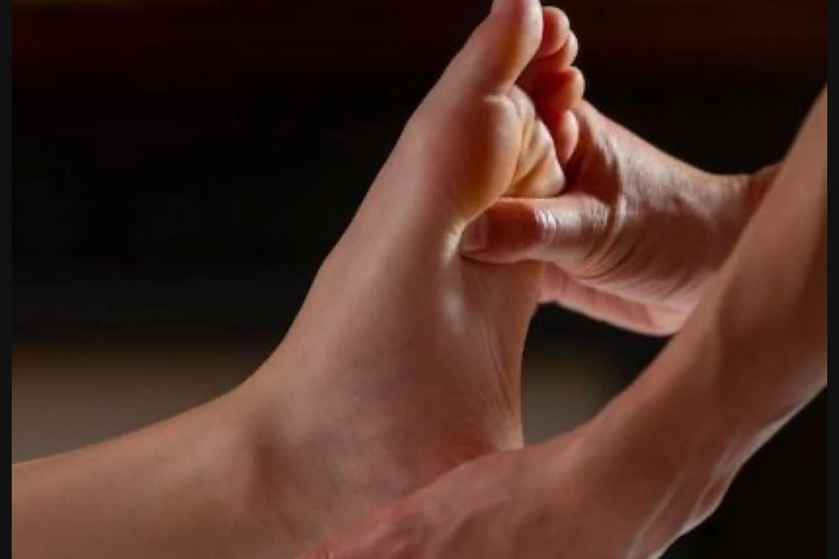 MASAŻE - Aromatyczny masaż stóp